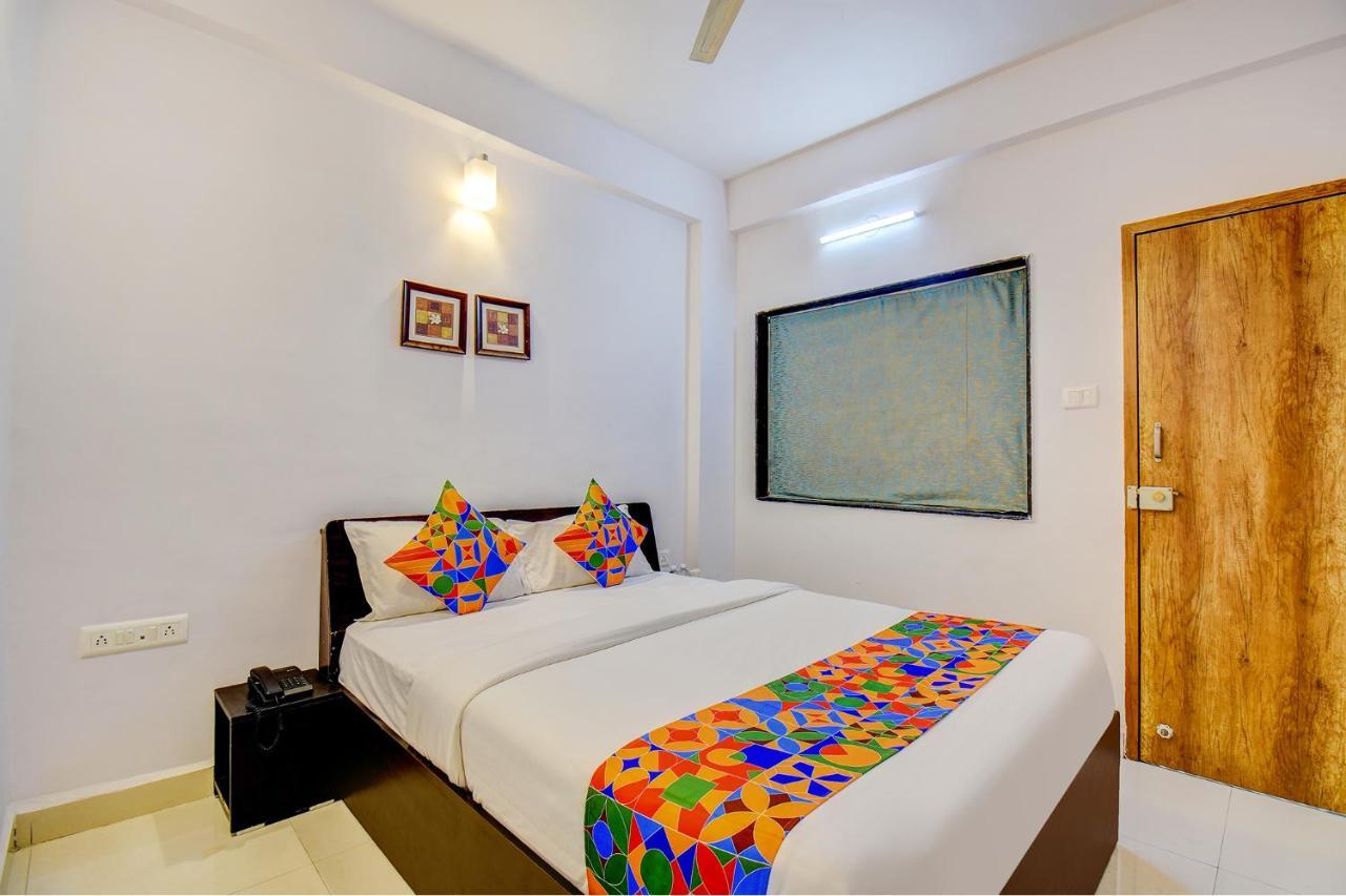 Fabexpress Sky 3* Pune